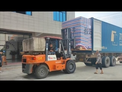 De productielijn voor baby luiers is geëxporteerd. Al het personeel werkte tot het donker werd.